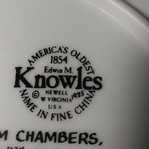 Knowles China Plate "We Kiss in a Shadow" Plate - Picture 10 of 11